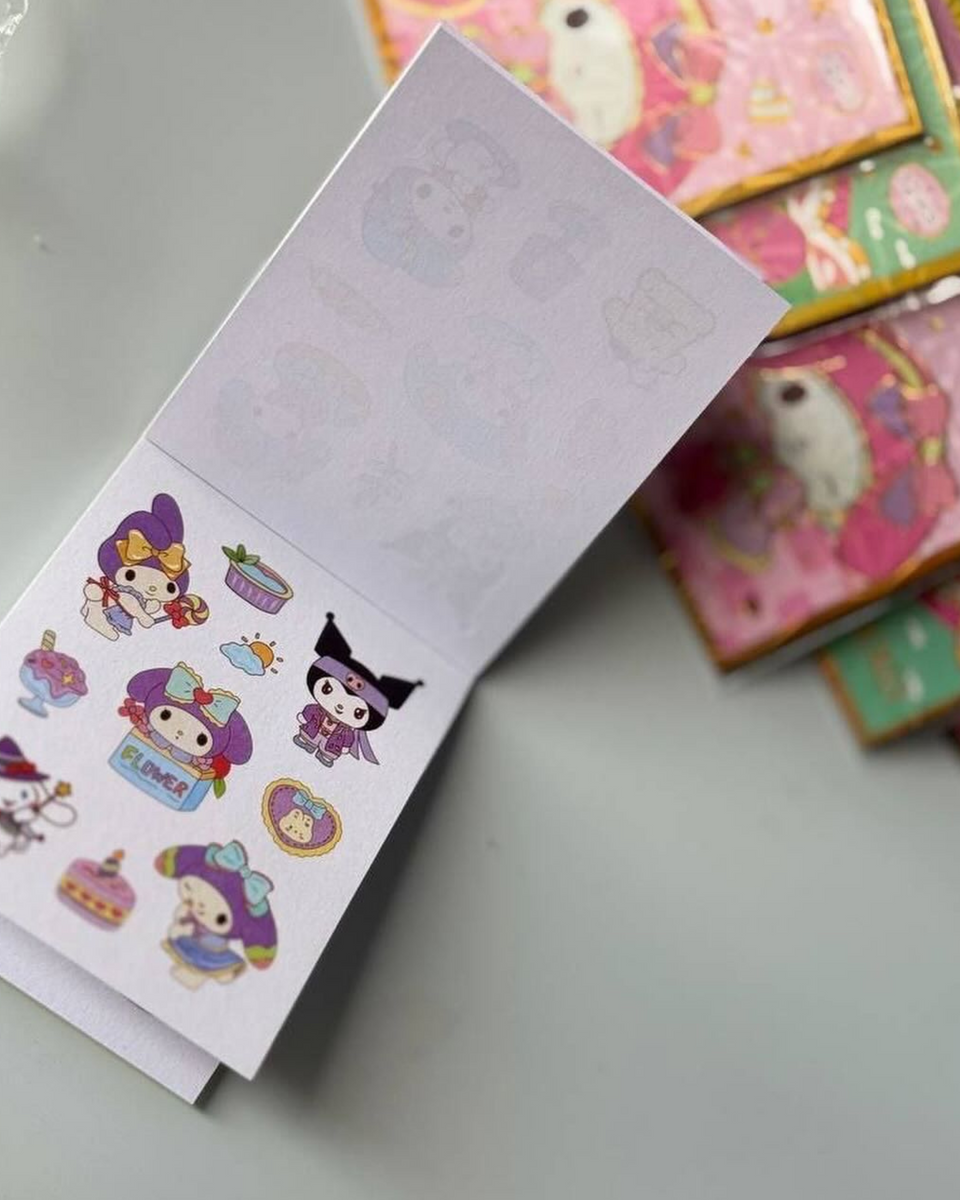 دفتر ستيكرات صغير يحتوي على ١٢ ستيكر